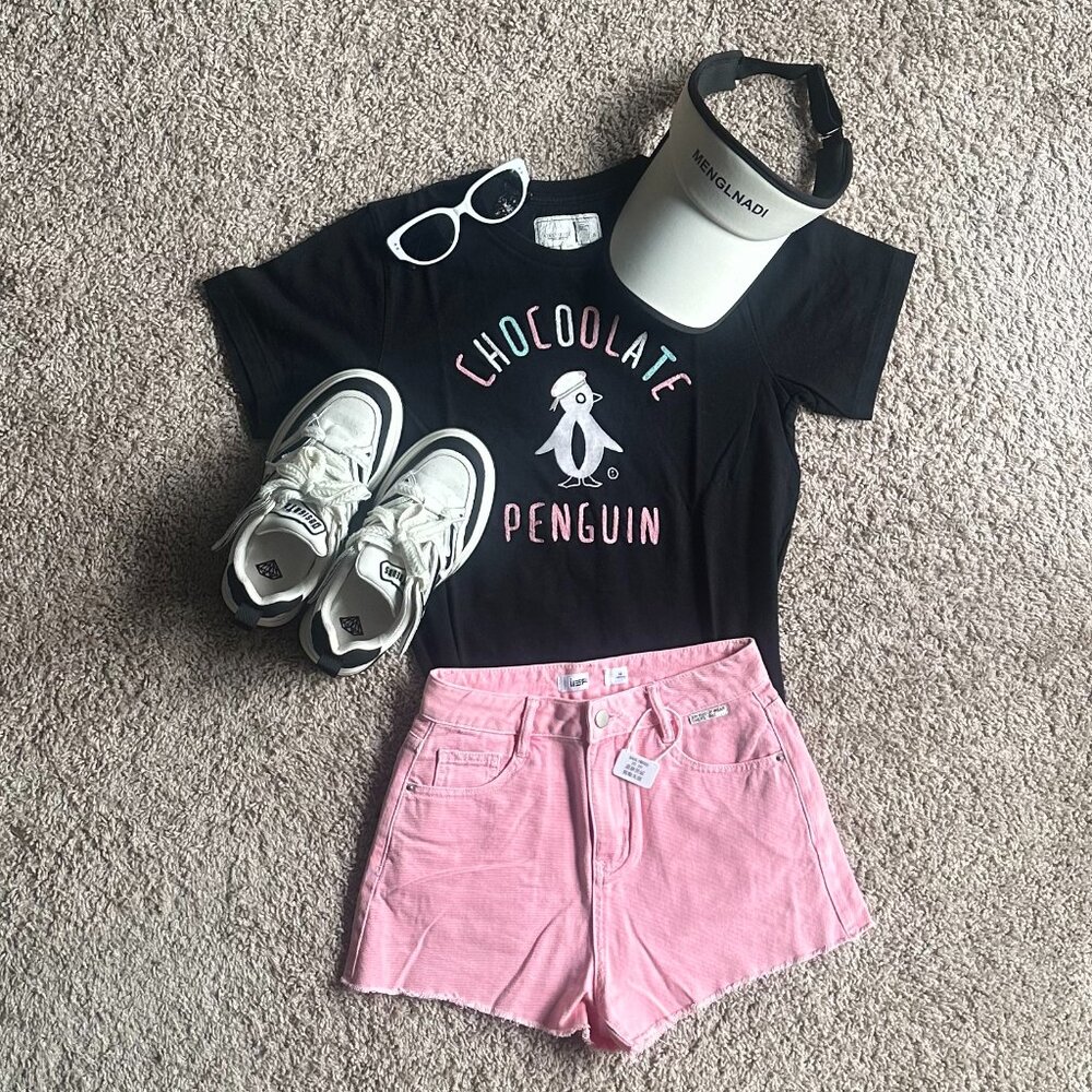 CHOCOLATE Graphic Penguin Tee | Size S | Black